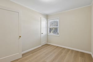  1911 Birch Ave-S0510-025.jpg