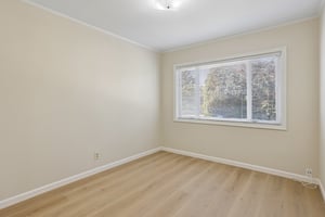  1911 Birch Ave-S0510-027.jpg
