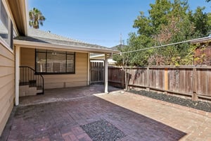  1911 Birch Ave-S0510-047.jpg