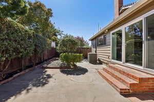  1911 Birch Ave-S0510-049.jpg