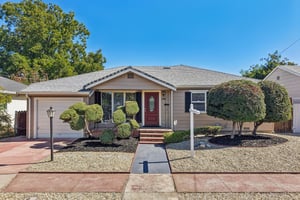  1911 Birch Ave-S0510-053.jpg
