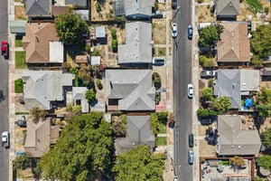  1911 Birch Ave-S0510-059.jpg