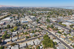 1911 Birch Ave-S0510-063.jpg