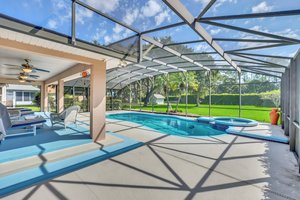 1911 Griff Wood Ct, St Cloud, FL 34772, USA Photo 25
