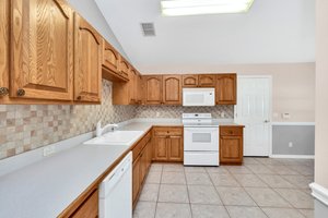 1911 Griff Wood Ct, St Cloud, FL 34772, USA Photo 9