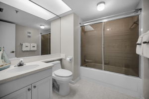 Bathroom2