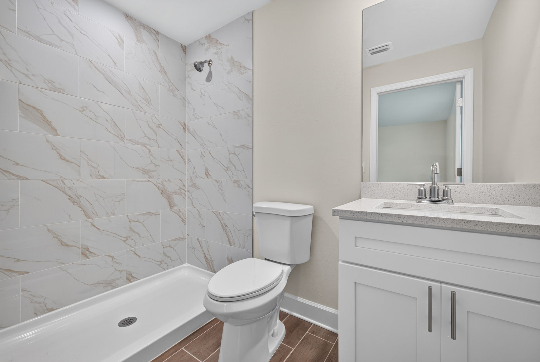 Guest Bathroom 2
