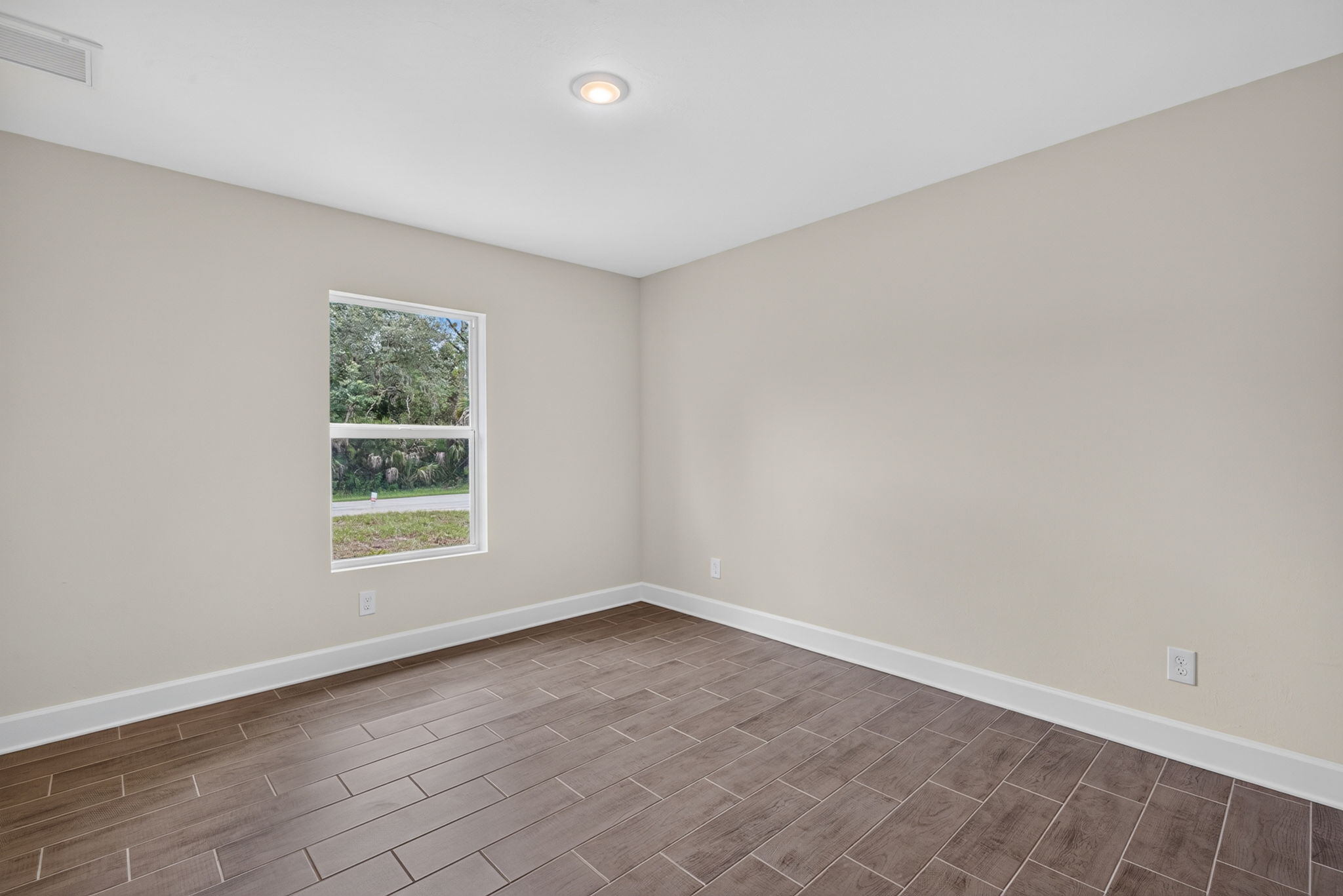 Guest Bedroom 1