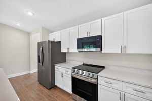 Kitchen 2 of 4