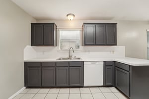Forest Ridge Dr-1206-011.jpg