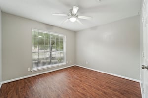 Forest Ridge Dr-1206-015.jpg