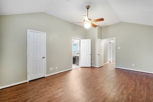 Forest Ridge Dr-1206-024.jpg