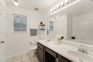 Forest Ridge Dr-1206-028.jpg