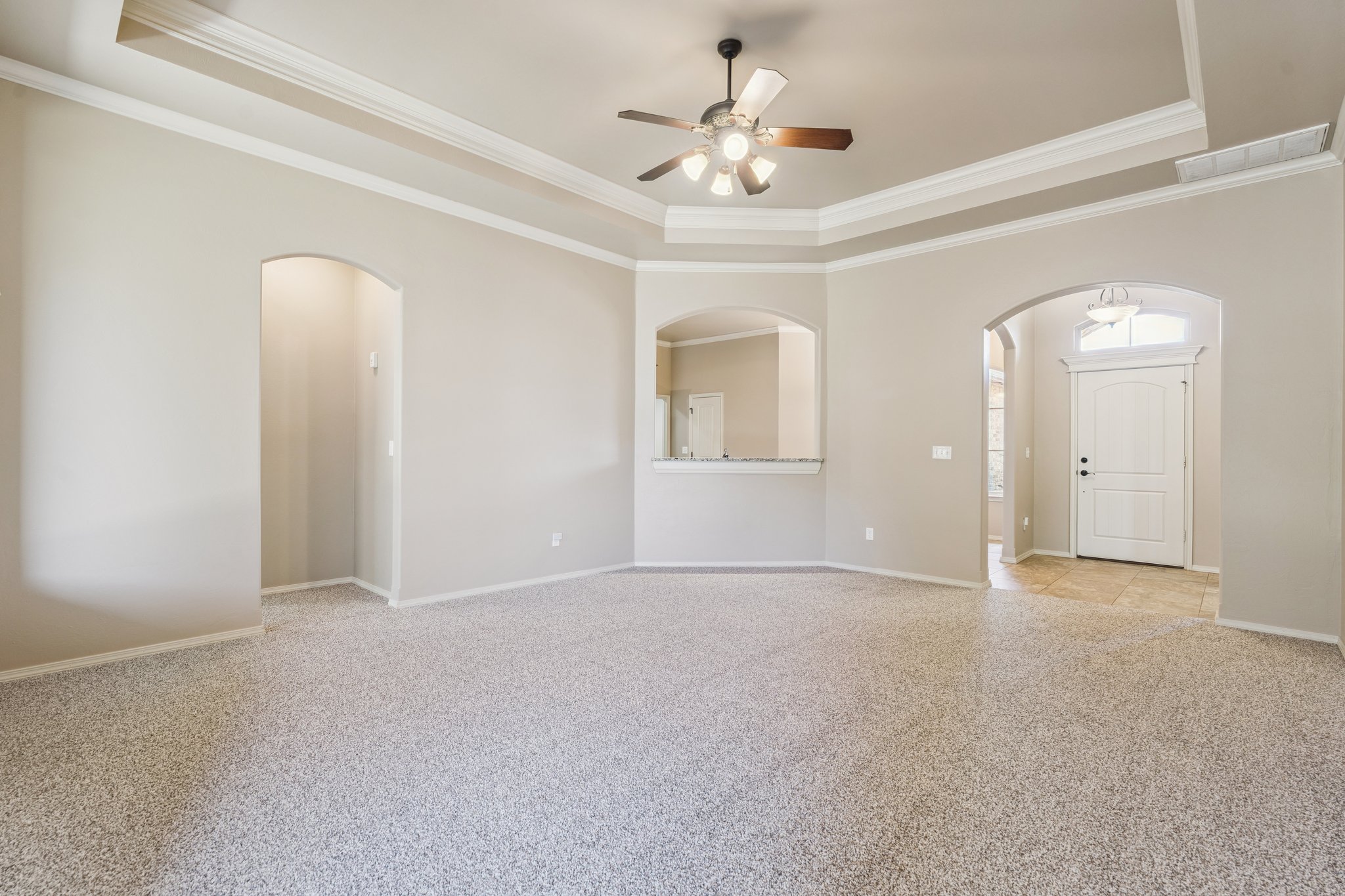 19112 Pinehurst Trail Dr_008.jpg