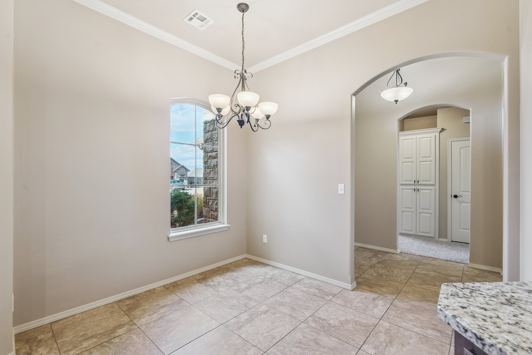 19112 Pinehurst Trail Dr_019.jpg