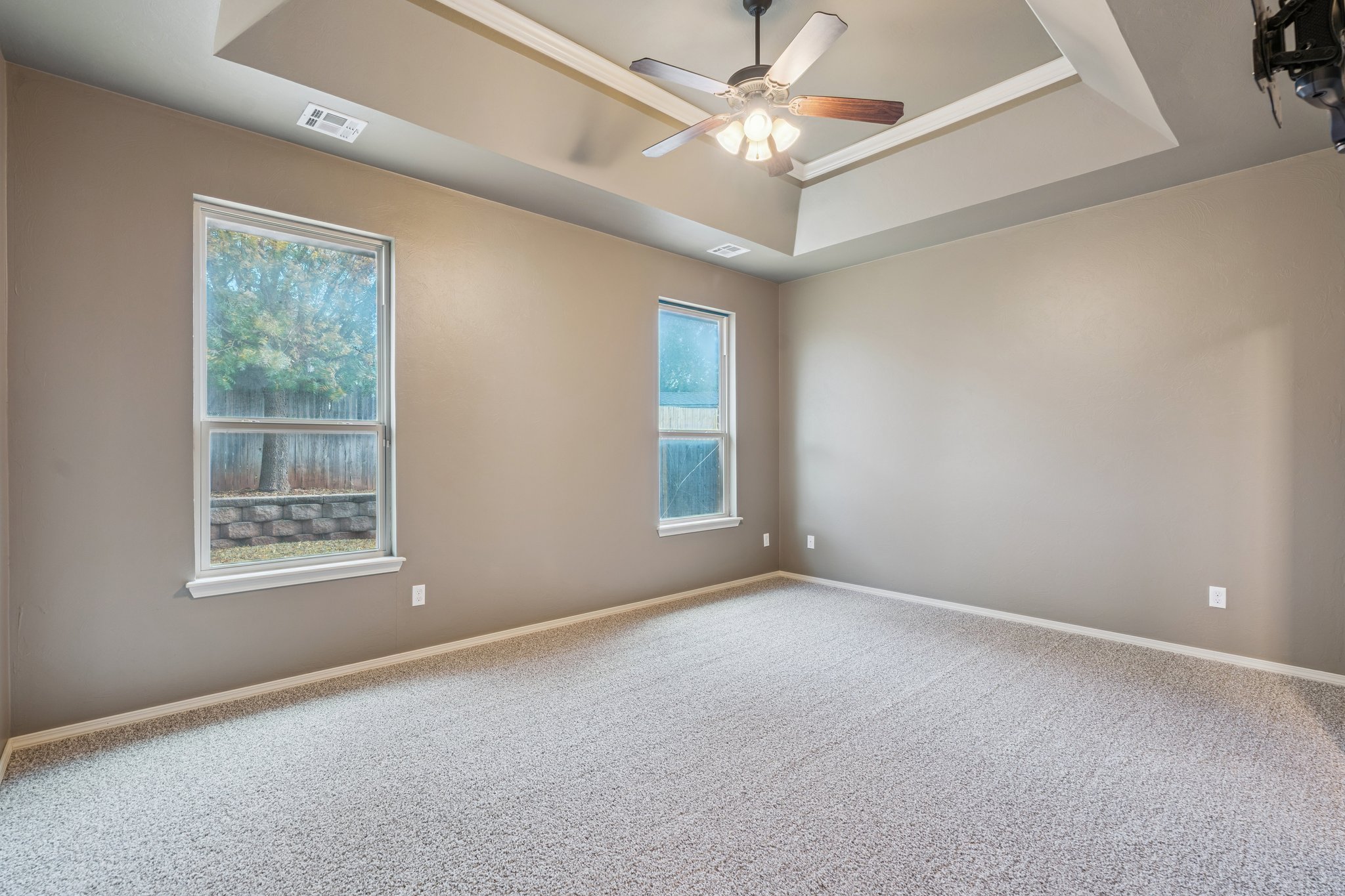 19112 Pinehurst Trail Dr_020.jpg