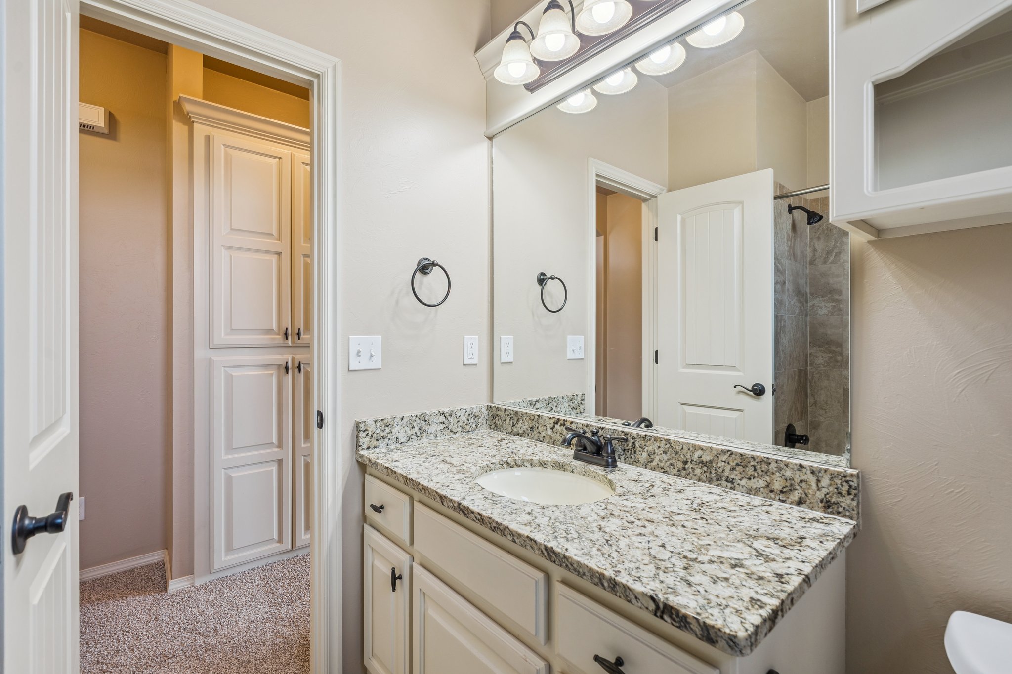 19112 Pinehurst Trail Dr_036.jpg