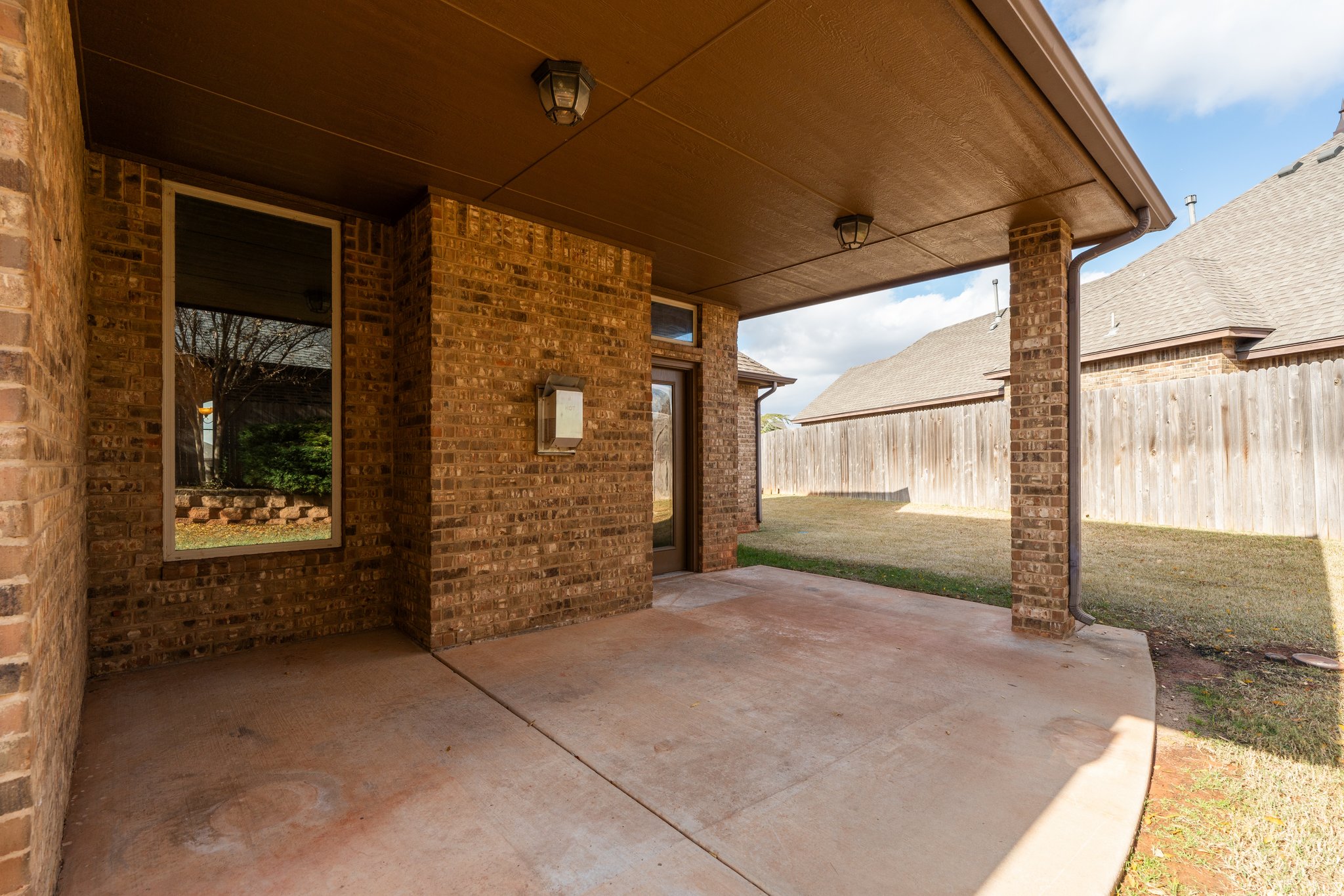 19112 Pinehurst Trail Dr_045.jpg