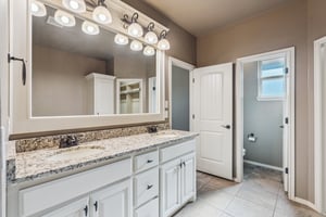 19112 Pinehurst Trail Dr_026.jpg