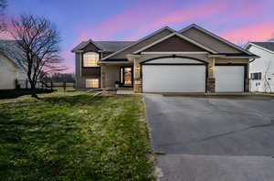 1912 129th Ave NE Blaine MN_0002 day to dusk.jpeg