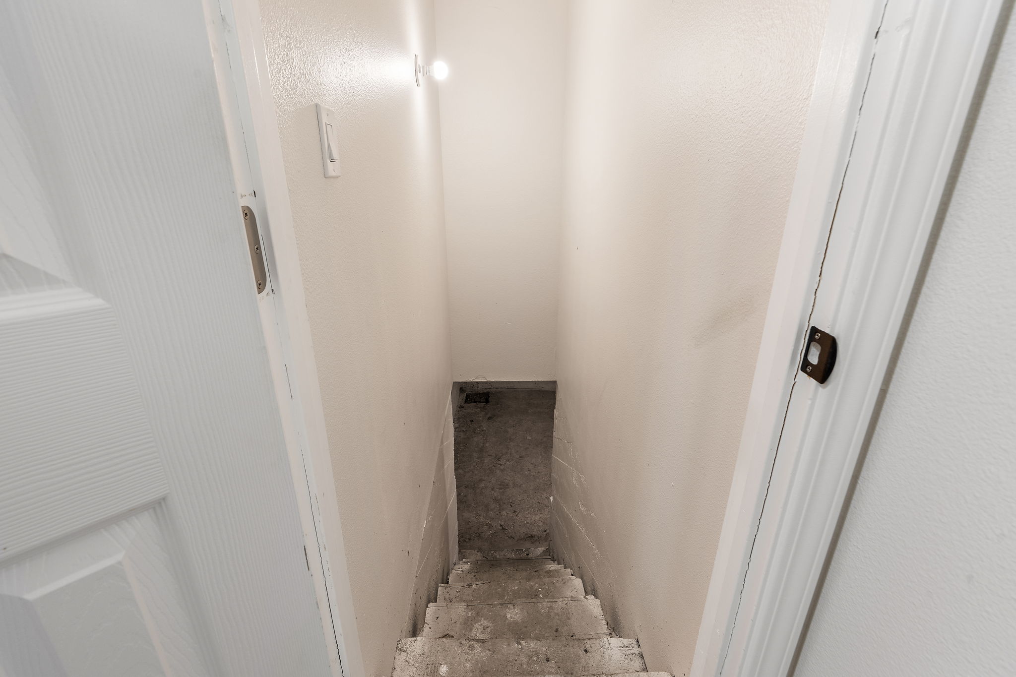  Photo 34