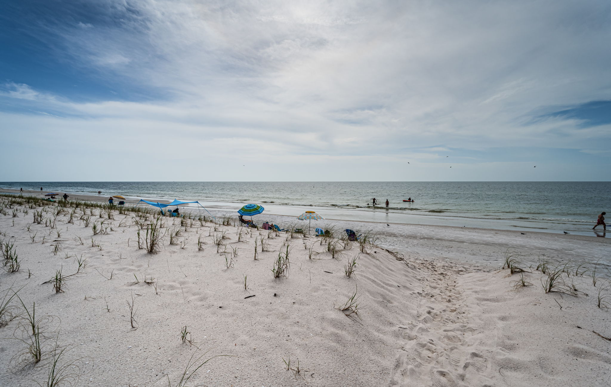 40-Backyard and Beach