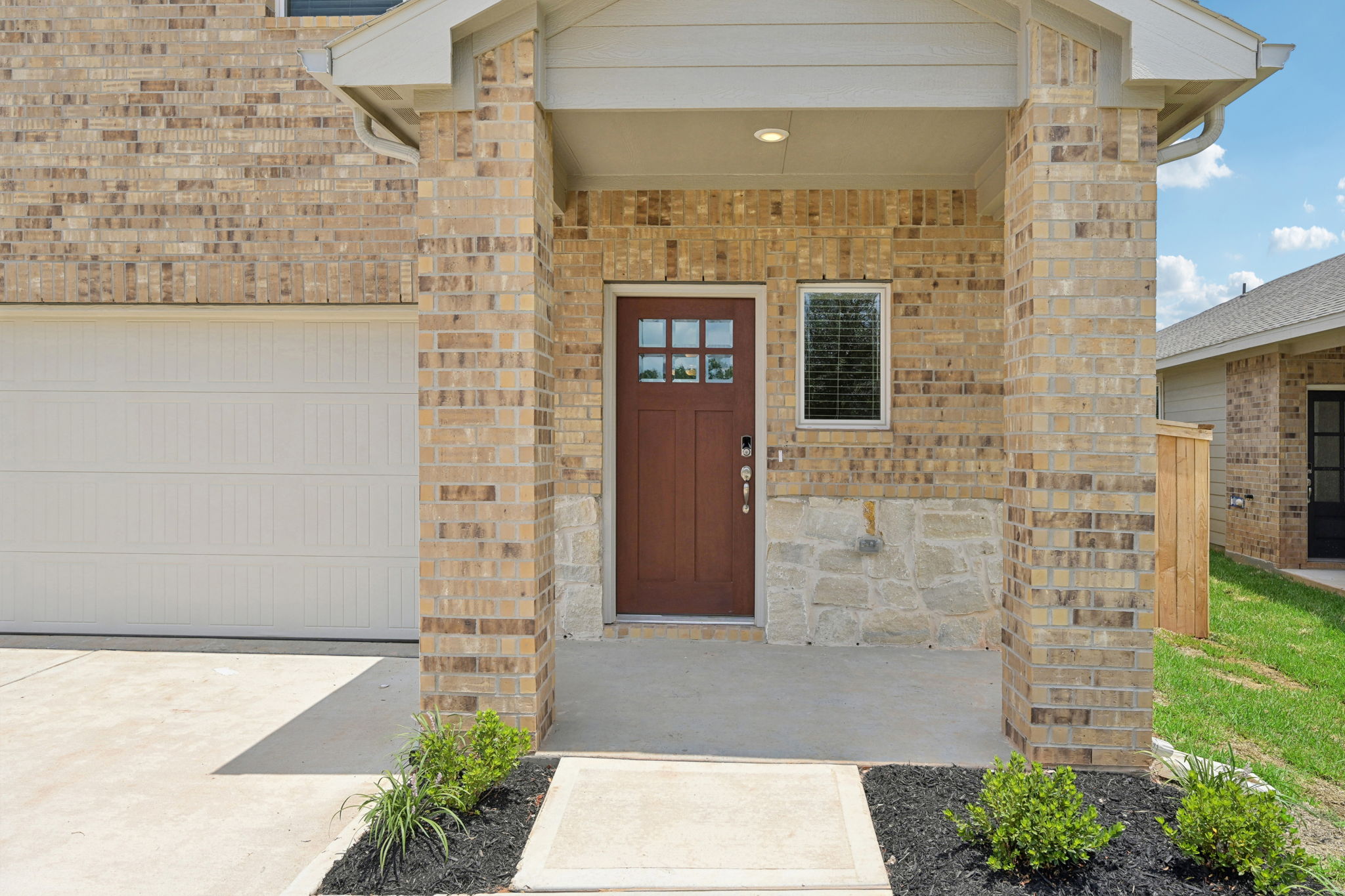 Houston - Montgomery Oaks - 1916 Oregon White Oak Dr, Conroe, TX 77304 - 004