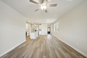 Houston - Montgomery Oaks - 1912 Oregon White Oak Dr, Conroe, TX 77304 - 011