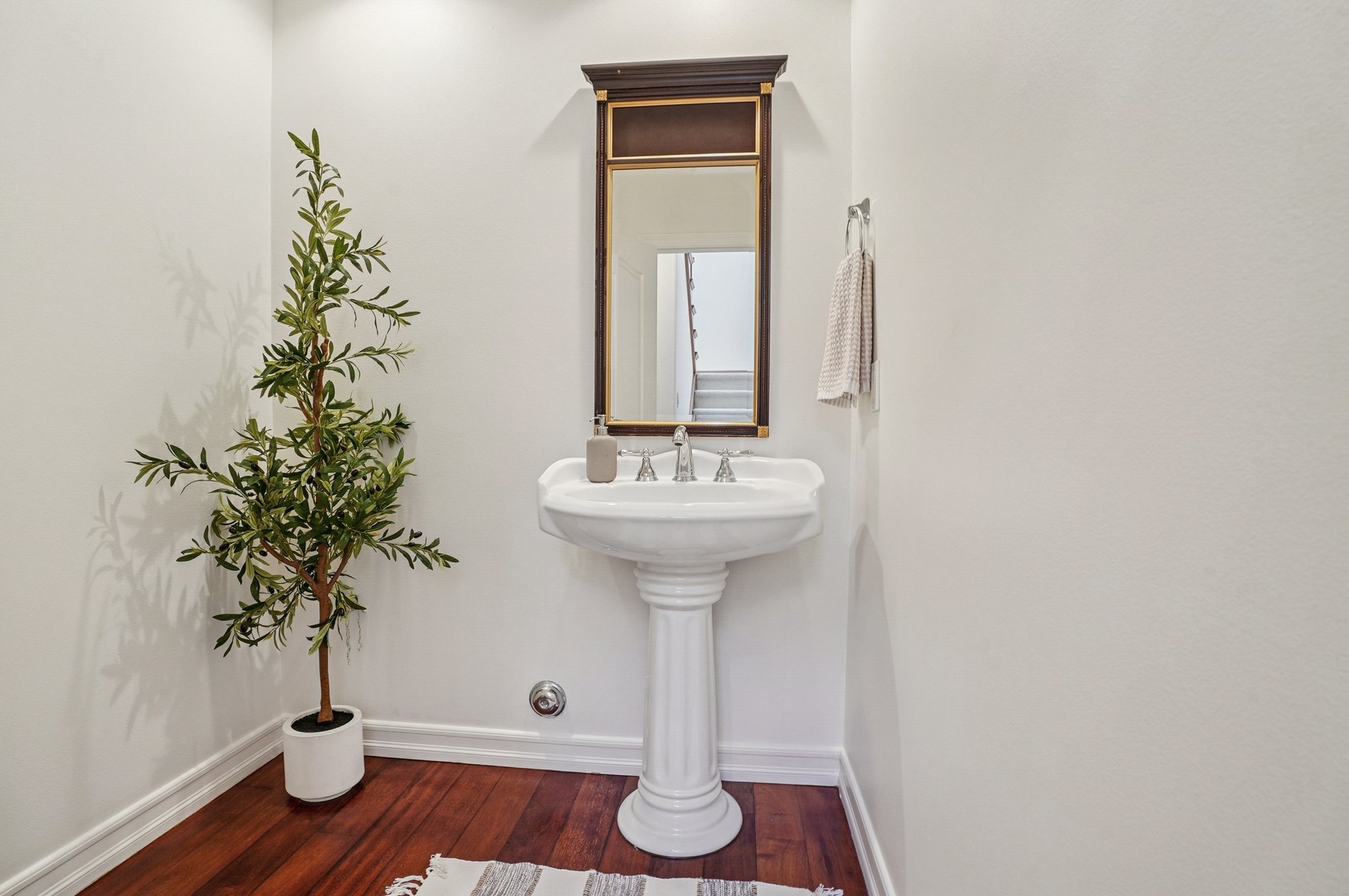 Ruhland Ave-S1212-013.jpg