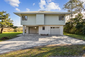 Welcome to 1912 Sunrise Dr