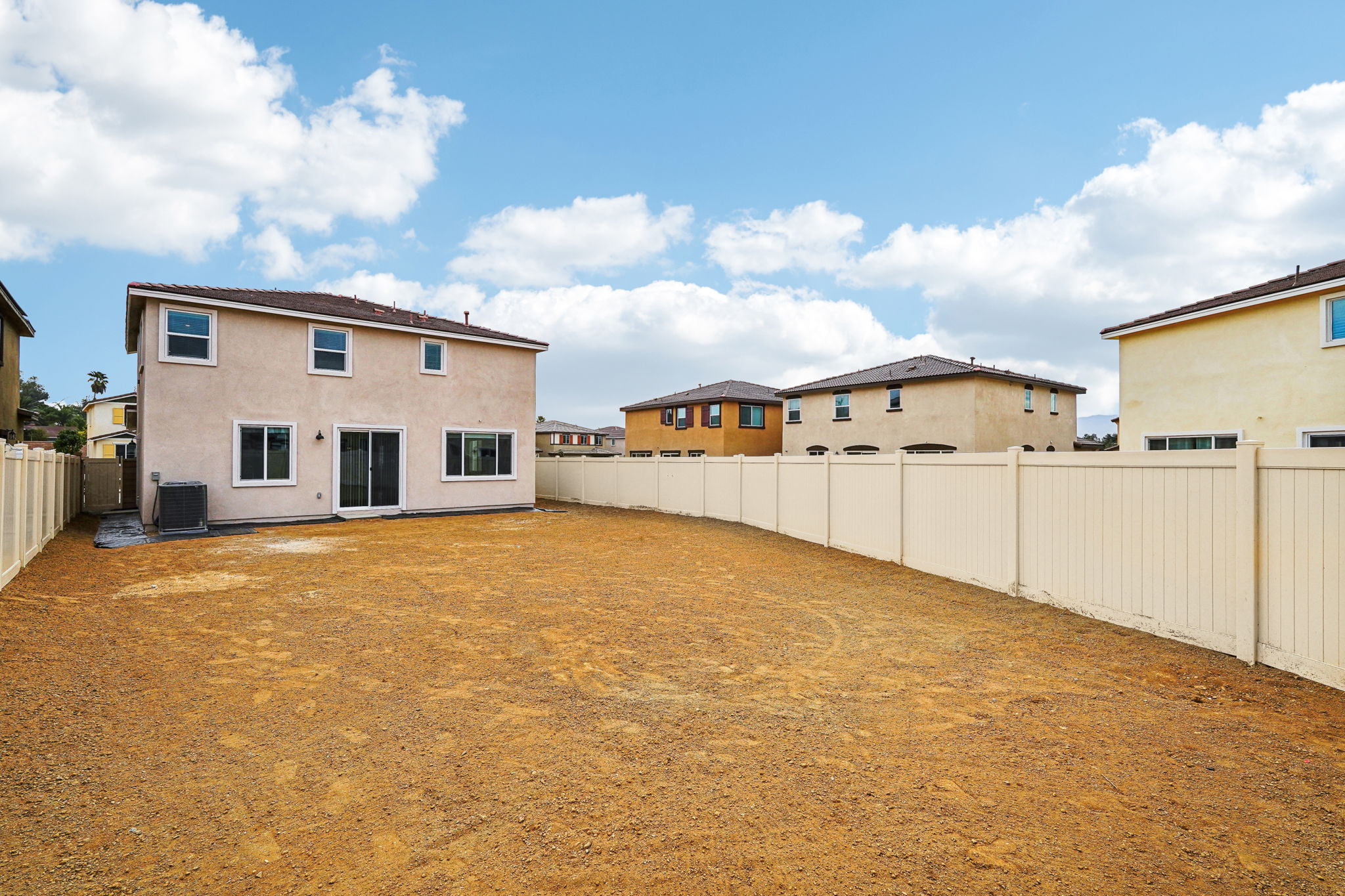 SoCal - Hilltop at Nichols Ranch - 19125 River Rock Ct, Lake Elsinore, CA 92532 - 030