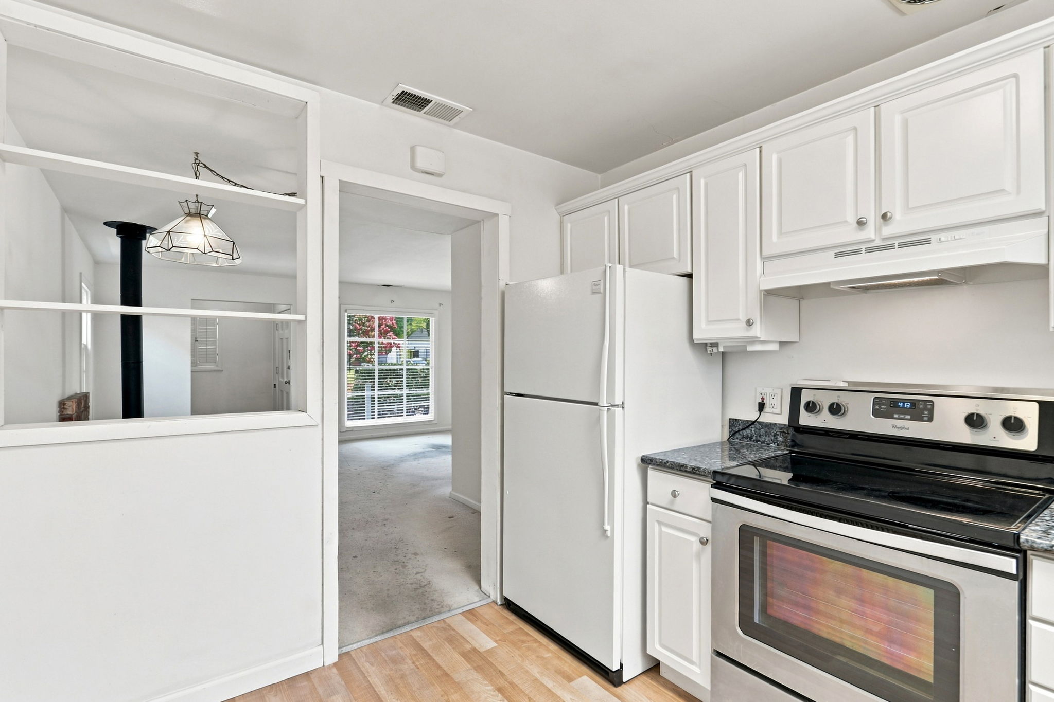 012_F8_1913 Kirkland Ave