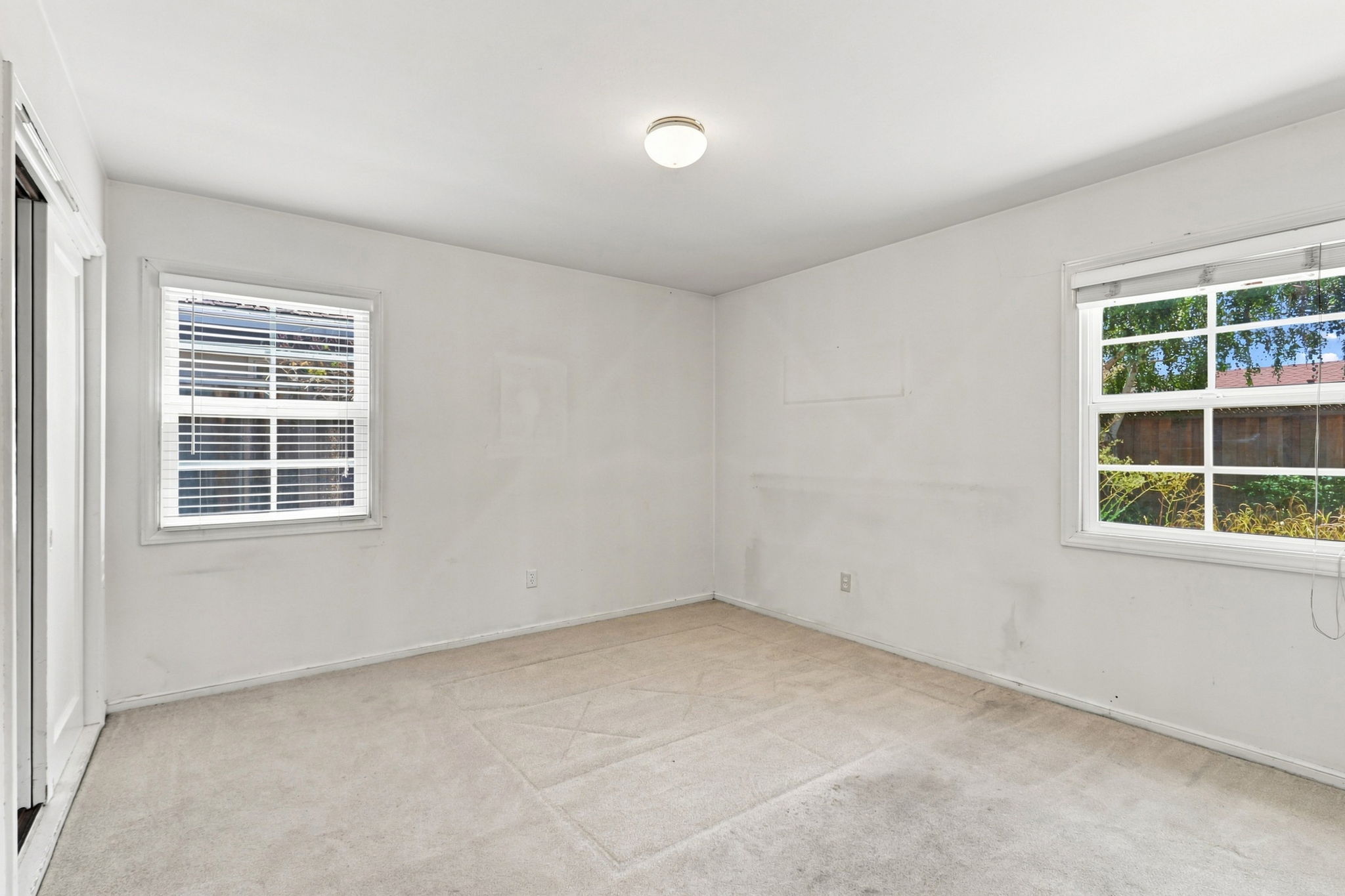 019_F8_1913 Kirkland Ave