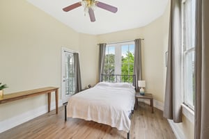 Ursuline St-1106-022.jpg
