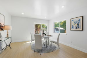 016_F8_1913 W Middlefield Rd