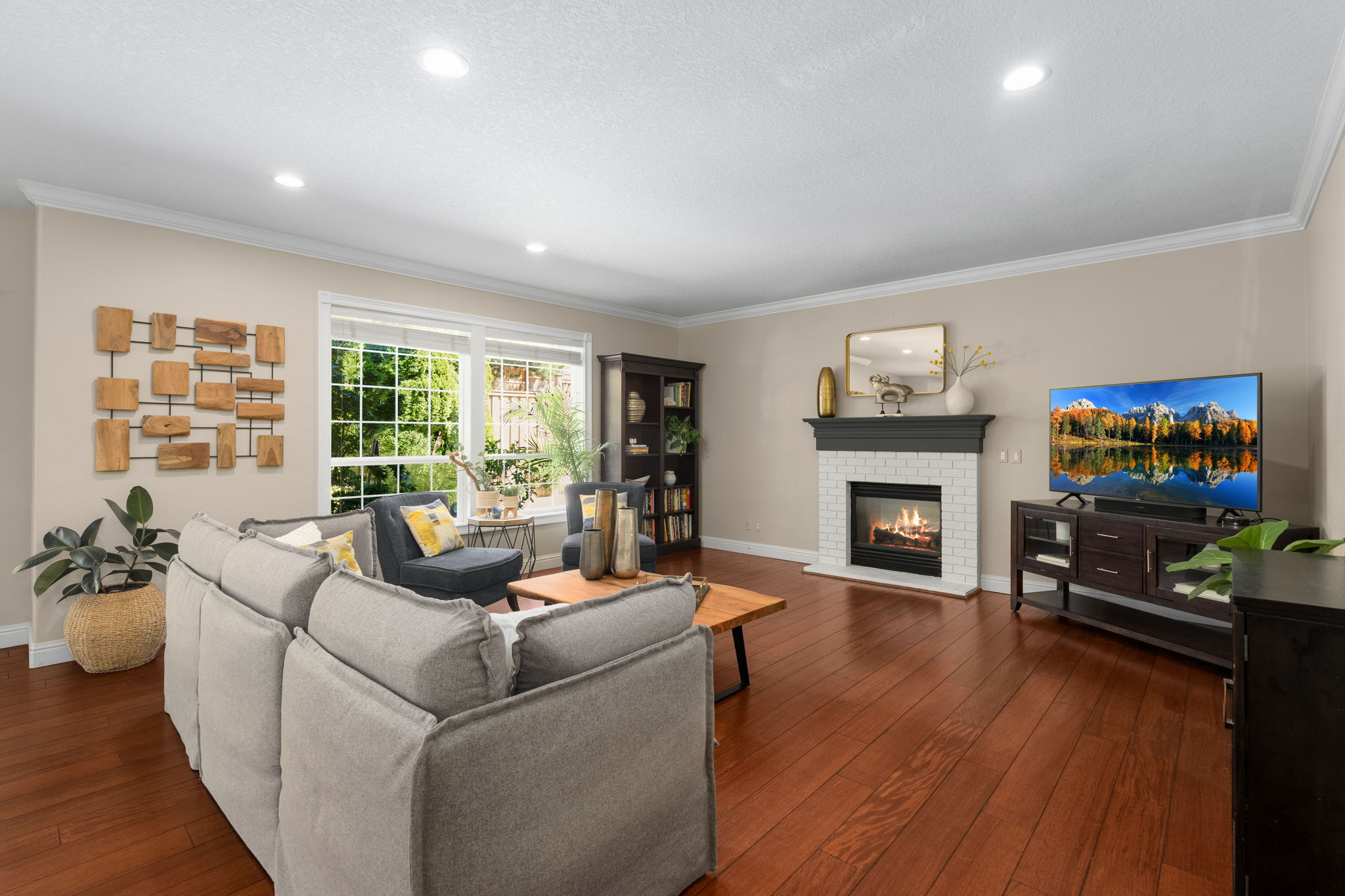 Family Room - Lower