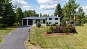  Photo 0