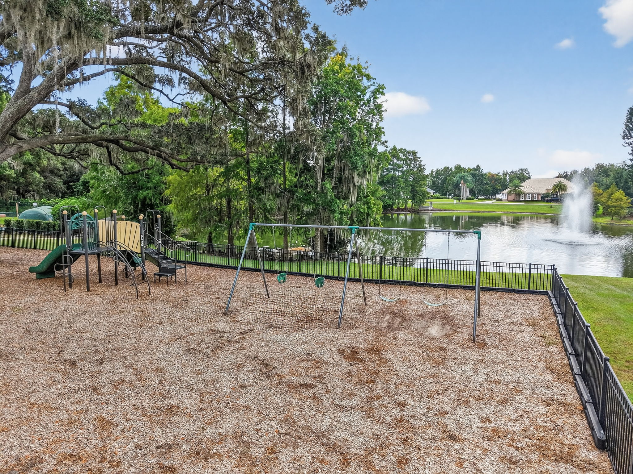 COMMUNITY PLAYGROUND IS NEARBY