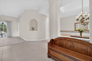 FRONT FOYER ELEGANCE