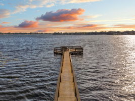 COMMUNITY DOCK