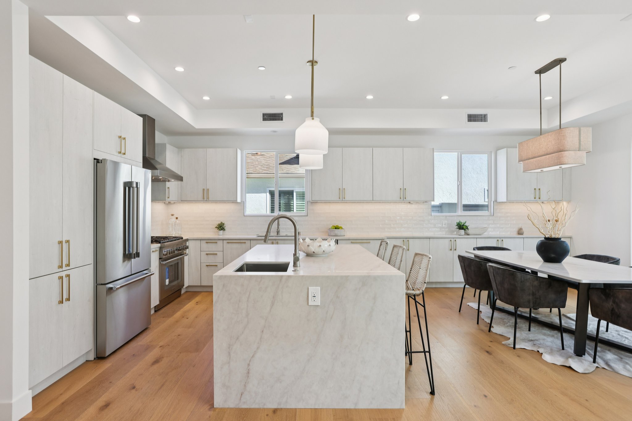 Belmont Ln a-L0302-014.jpg
