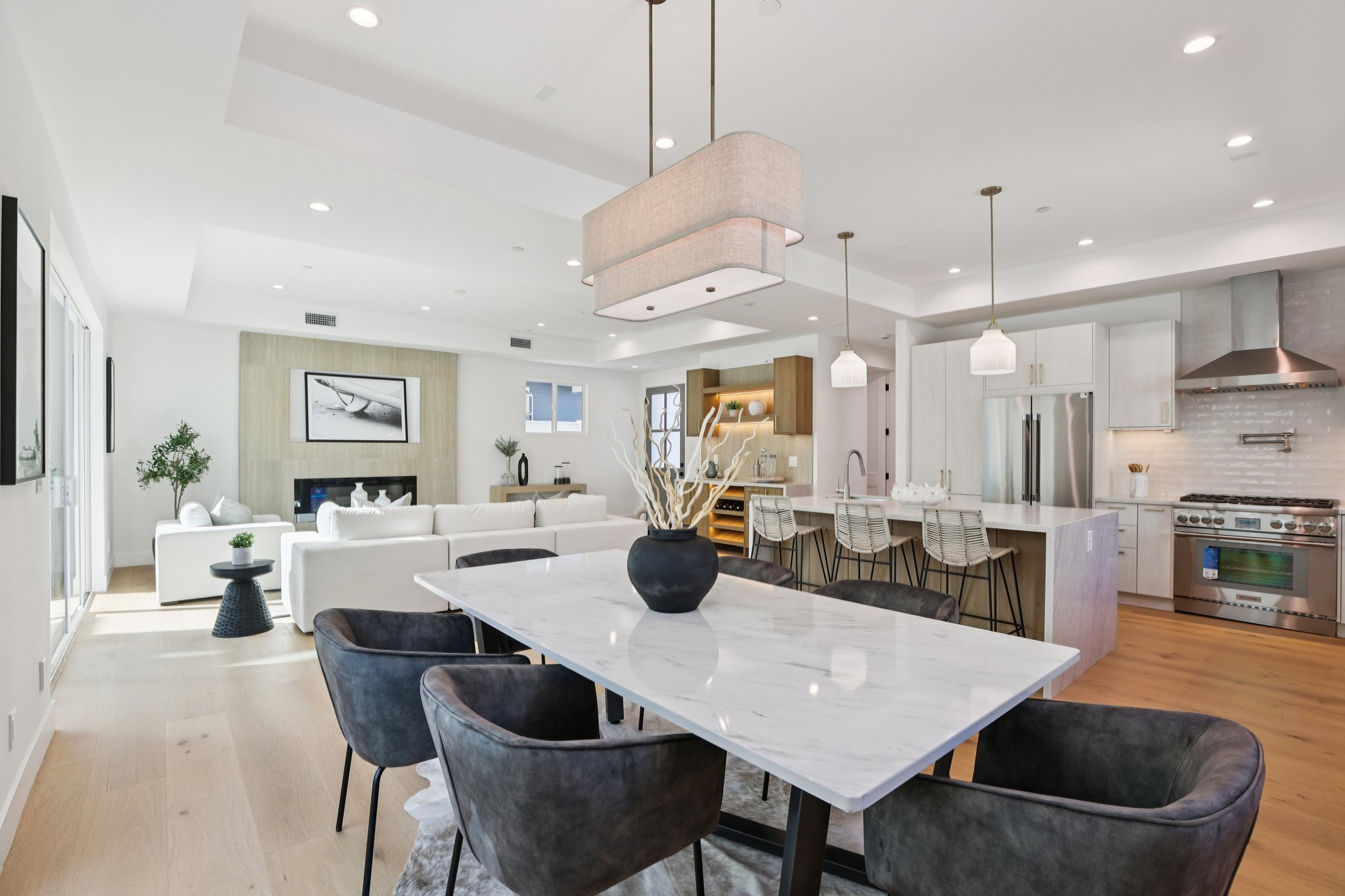 Belmont Ln a-L0302-016.jpg