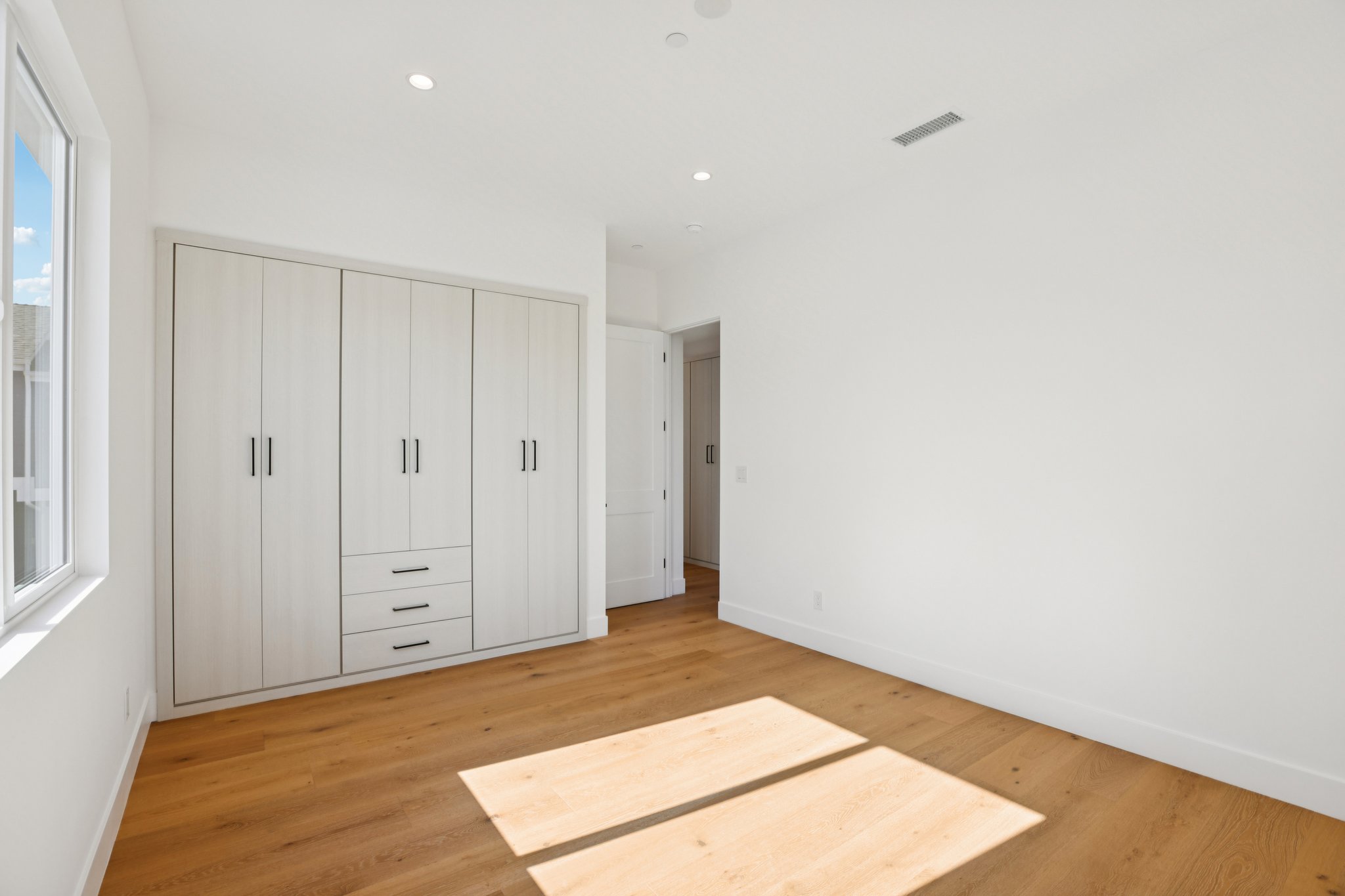 Belmont Ln a-L0302-038.jpg