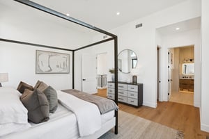 Belmont Ln a-L0302-025.jpg