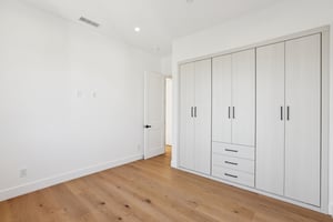 Belmont Ln a-L0302-035.jpg