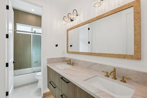 Belmont Ln a-L0302-044.jpg