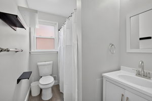  Photo 37