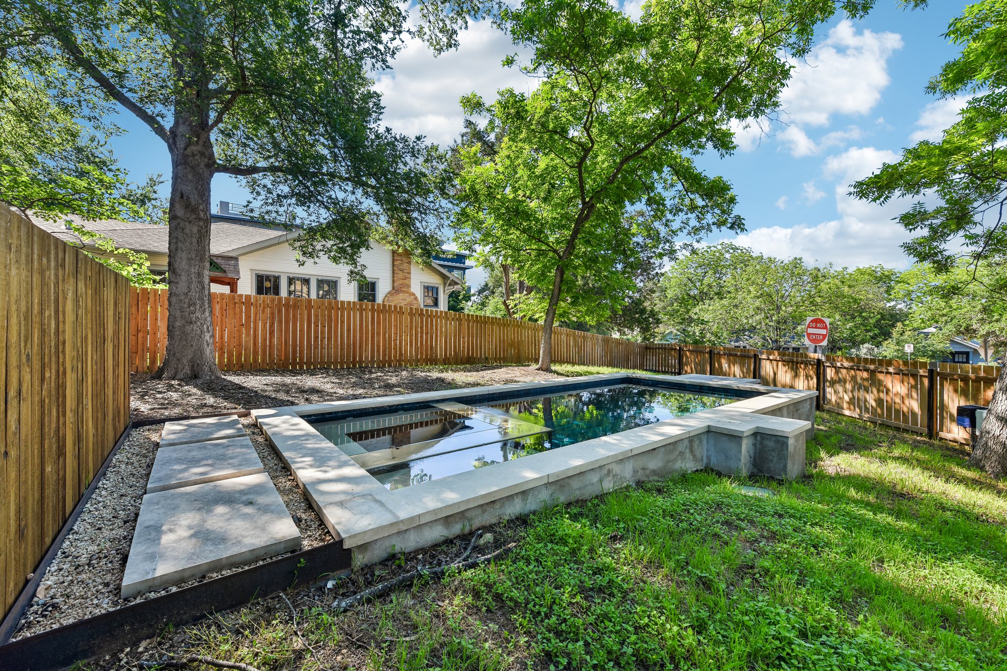 Brackenridge St-S1405-060.jpg