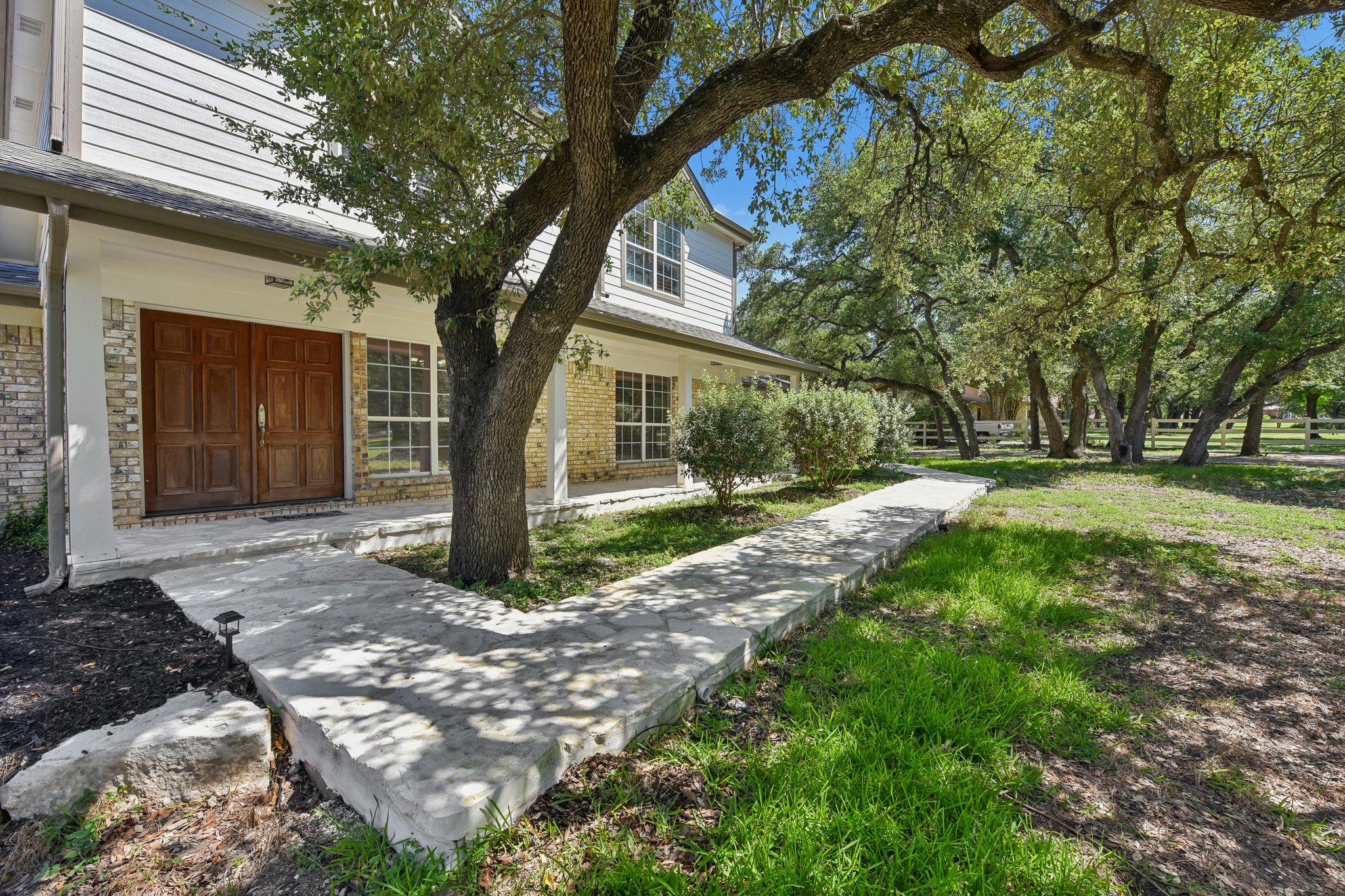 Oak Forest Dr-S2806-003.jpg