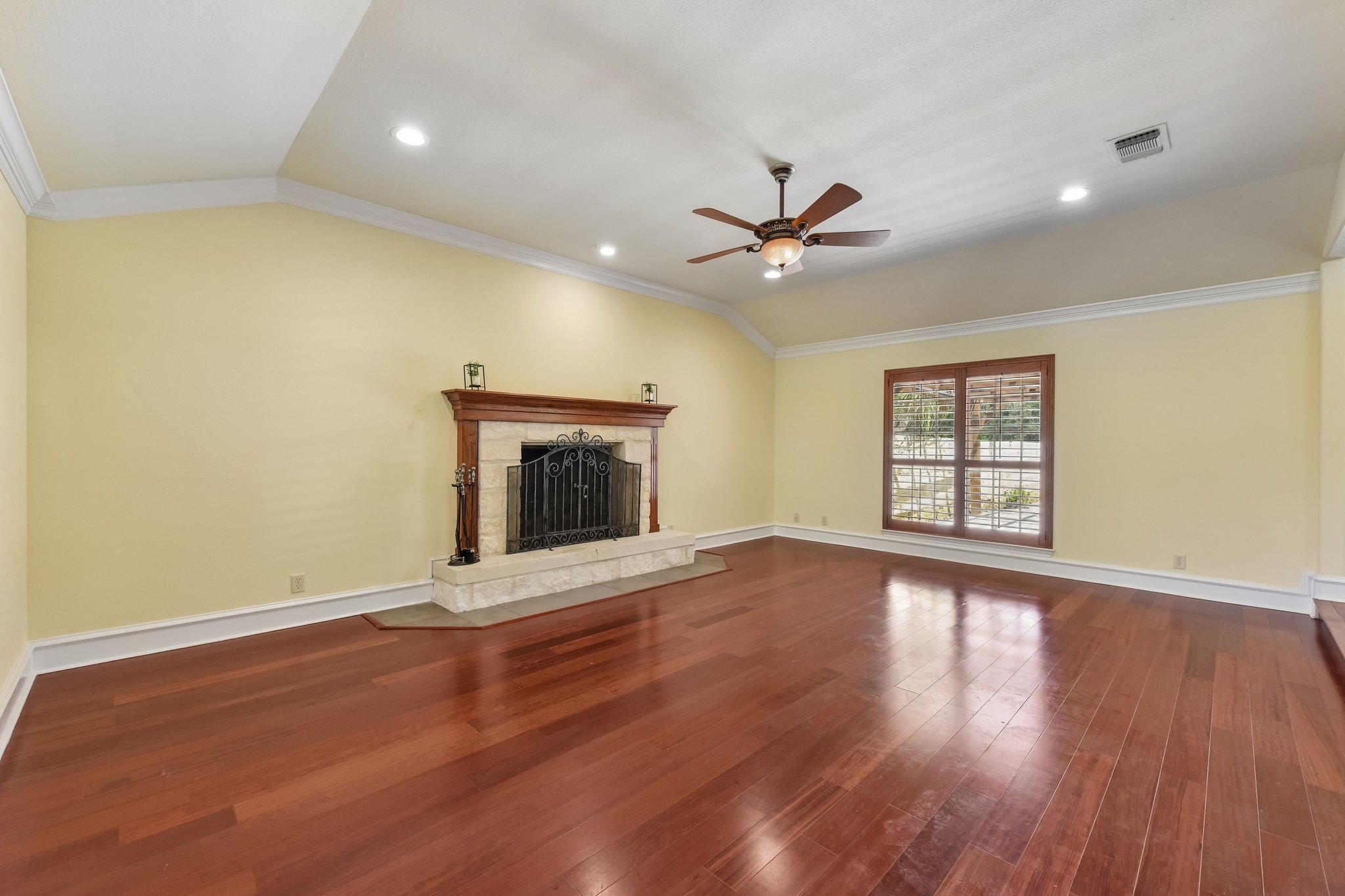Oak Forest Dr-S2806-008.jpg
